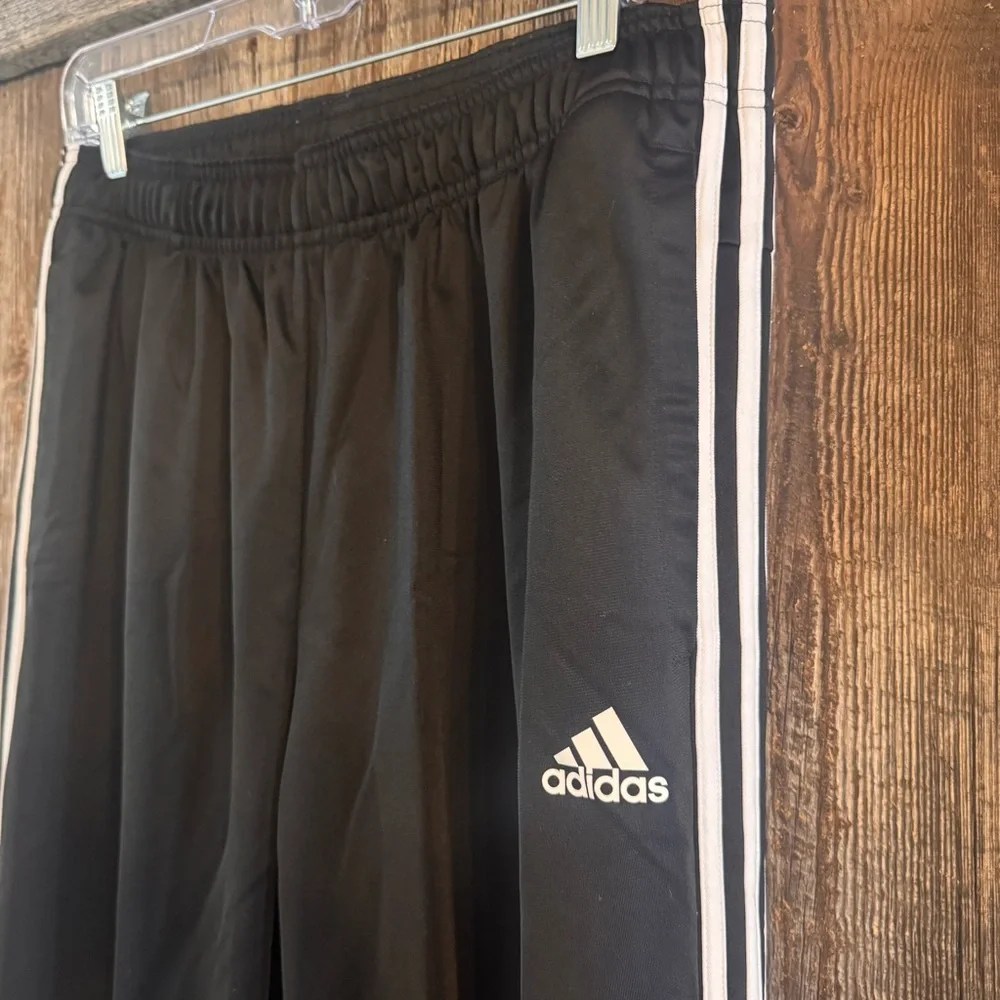 Men’s Adidas Black 3-Stripe Jogger Pants – Size Large – NWOT